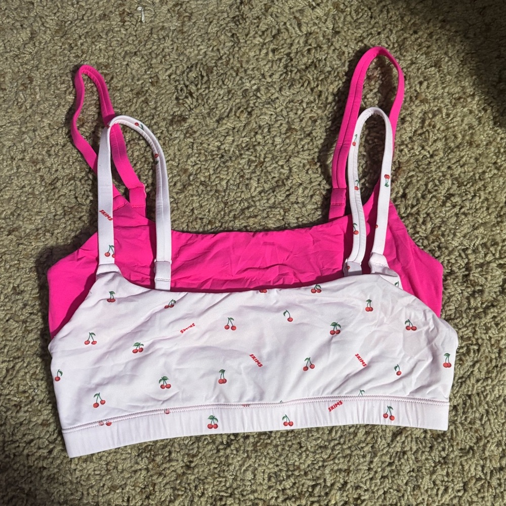 Skims Fits Everybody Scoop Bralette 2 pack, cherry, Lana del Rey skims, pink